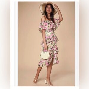WAYF Eliza Off Shoulder Floral Ruffle
Midi Dress
